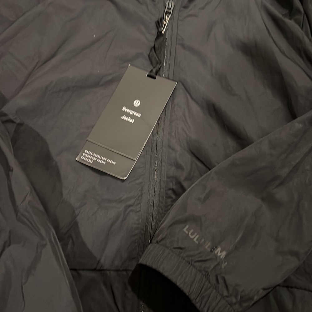 Lululemon jacket - Picture 9 of 11